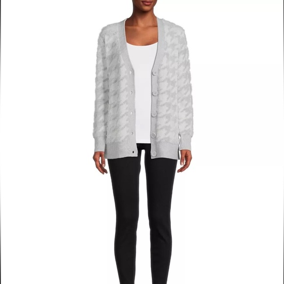 LAST PRICE🍒🤍 TIME & TRU long sleeve sweater cardigan 🌷 - Picture 4 of 12